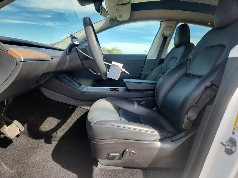 79523025 :رقم المزاد ، 5YJYGDEE7MF200097 vin ، 2021 Tesla Model Y مزاد بيع