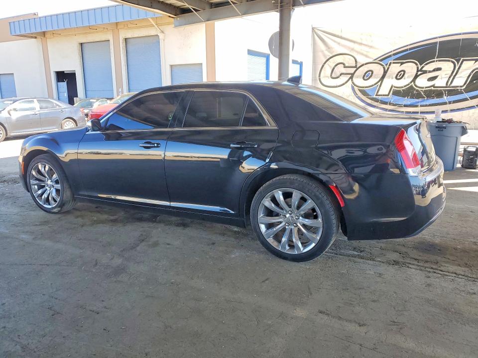 79943915 :رقم المزاد ، 2C3CCAAG4LH225578 vin ، 2020 Chrysler 300 مزاد بيع