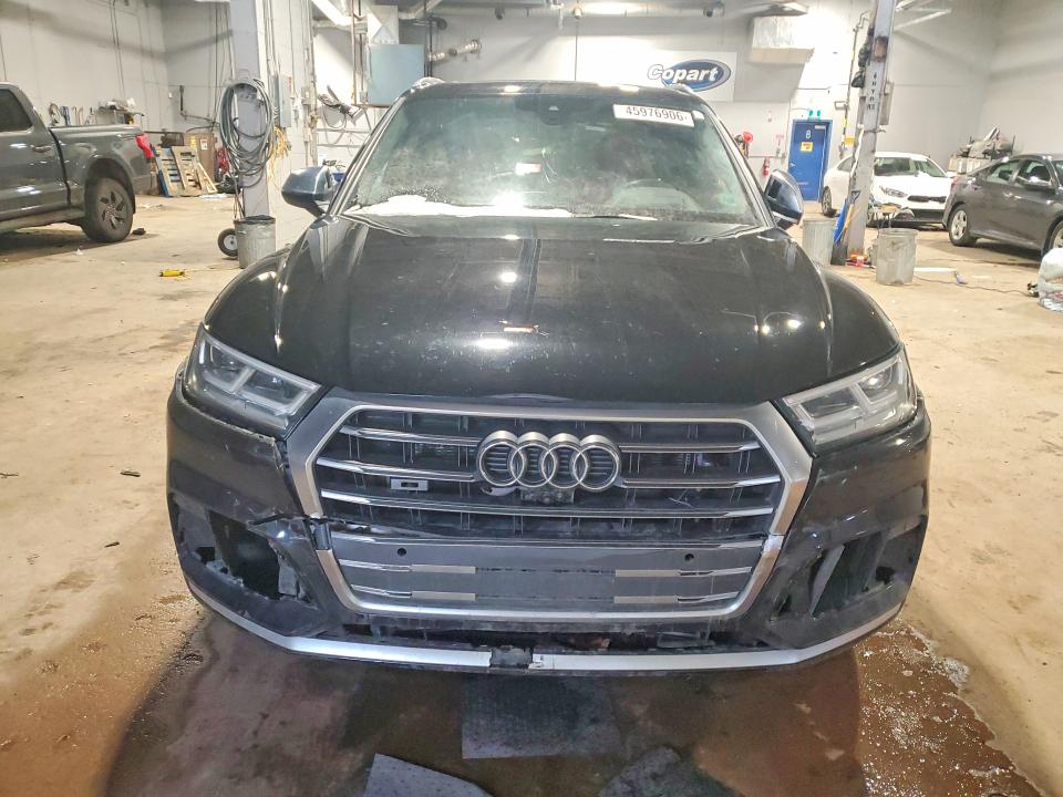 45976906 :رقم المزاد ، WA1C4AFY9J2085828 vin ، 2018 Audi Sq5 مزاد بيع