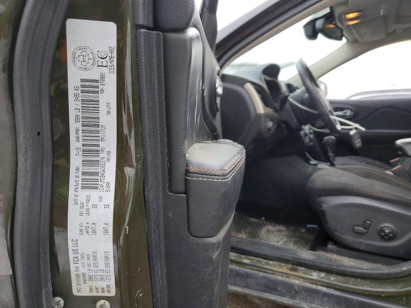41696476 :رقم المزاد ، 1C4PJMCB4GW365370 vin ، 2016 Jeep Cherokee مزاد بيع