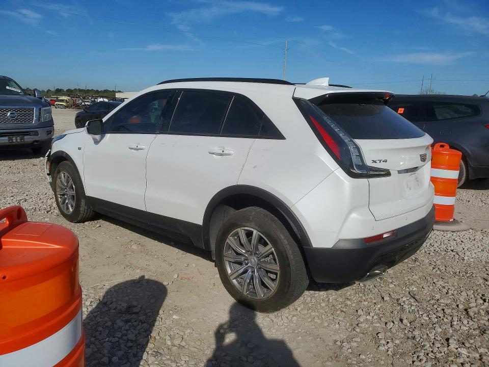 46475226 :رقم المزاد ، 1GYFZER46NF113470 vin ، 2022 Cadillac Xt4 مزاد بيع