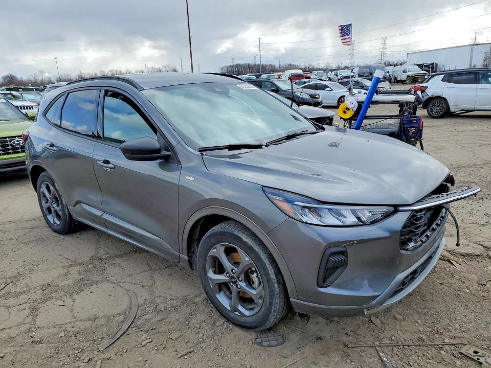 Продажа на аукционе авто 2023 Ford Escape, vin: 1FMCU9MN7PUA24323, номер лота: 46333876