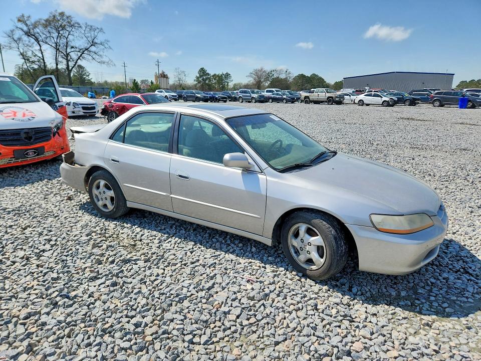 Продажа на аукционе авто 1998 Honda Accord, vin: 1HGCG5654WA067228, номер лота: 79629895