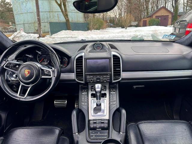 Продаж на аукціоні авто 2015 Porsche Cayenne, vin: WP1AC2A20FLA80560, номер лоту: 45696646