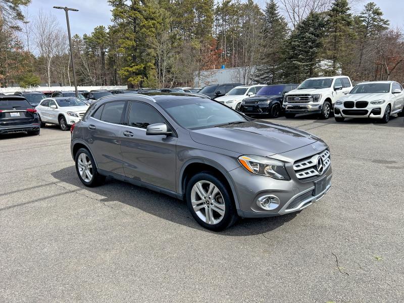 46932046 :رقم المزاد ، WDCTG4EB0JJ442812 vin ، 2018 Mercedes-benz Gla مزاد بيع