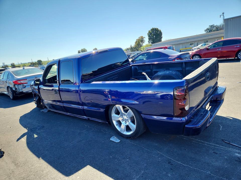 2003 Chevrolet Silverado მანქანა იყიდება აუქციონზე, vin: 2GCEC19V331114889, აუქციონის ნომერი: 46770476