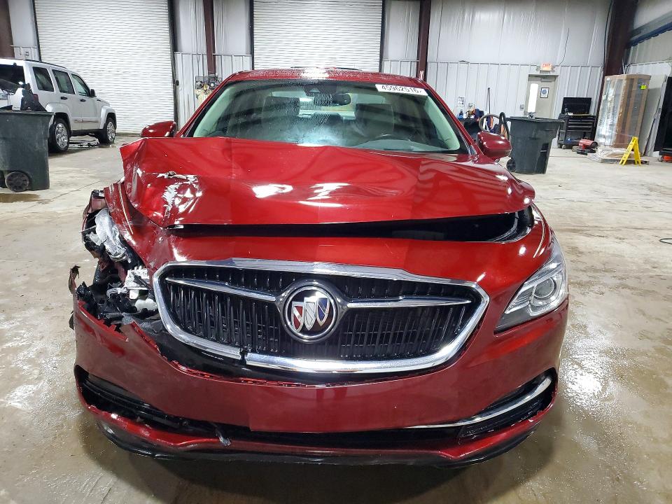 45962516 :رقم المزاد ، 1G4ZR5SS8HU138605 vin ، 2017 Buick Lacrosse مزاد بيع
