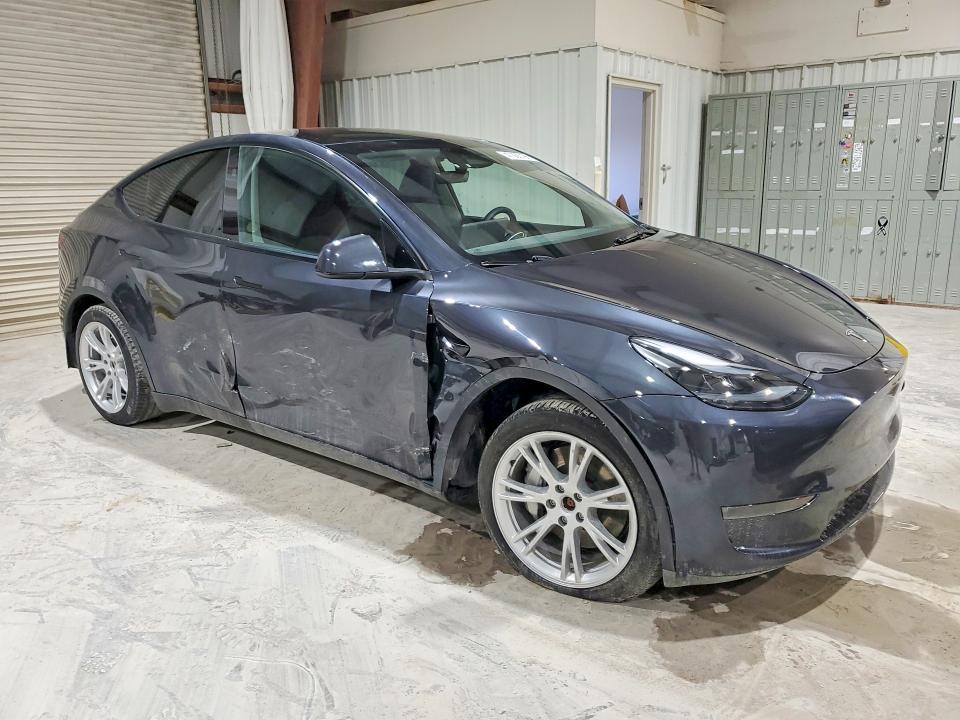 2024 Tesla Model Y მანქანა იყიდება აუქციონზე, vin: 7SAYGDEE9RA227969, აუქციონის ნომერი: 47363796