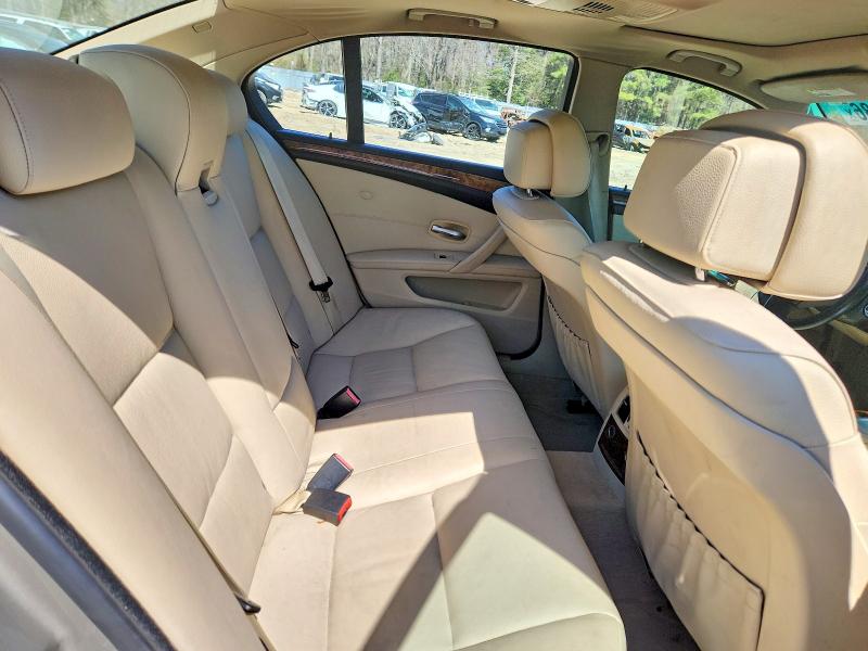 47445986 :رقم المزاد ، WBANU5C53AC460135 vin ، 2010 Bmw 528 مزاد بيع