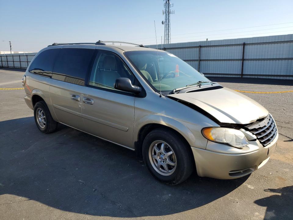 46768656 :رقم المزاد ، 2C4GP44R15R590331 vin ، 2005 Chrysler Town & Country مزاد بيع