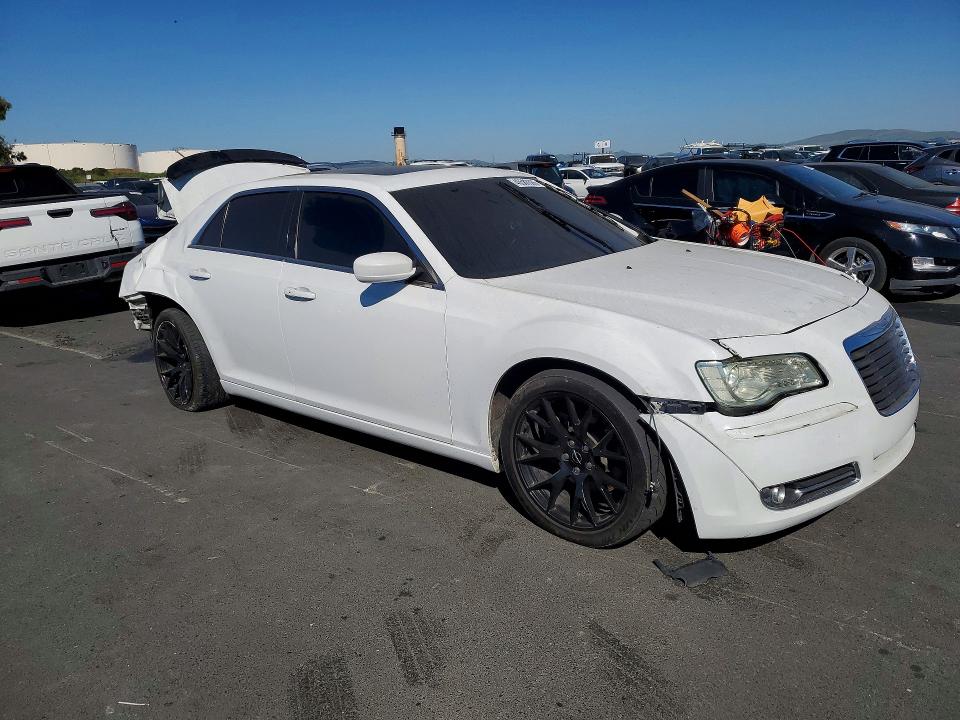 Продажа на аукционе авто 2013 Chrysler 300, vin: 2C3CCABT6DH644464, номер лота: 46583506