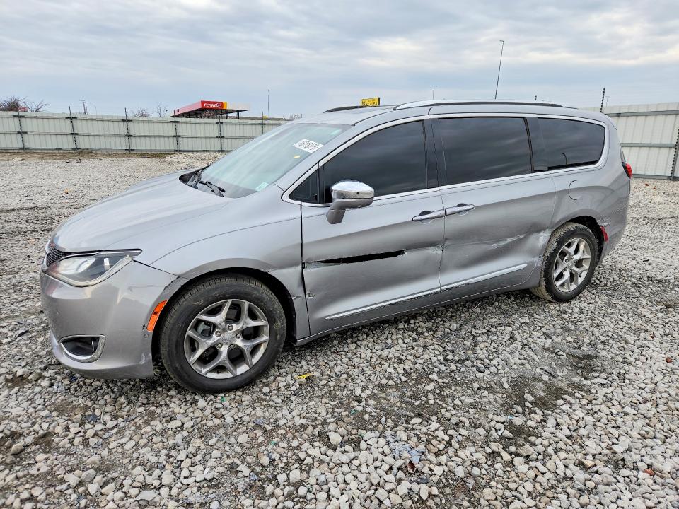 Продажа на аукционе авто 2017 Chrysler Pacifica, vin: 2C4RC1GG7HR747958, номер лота: 46818376
