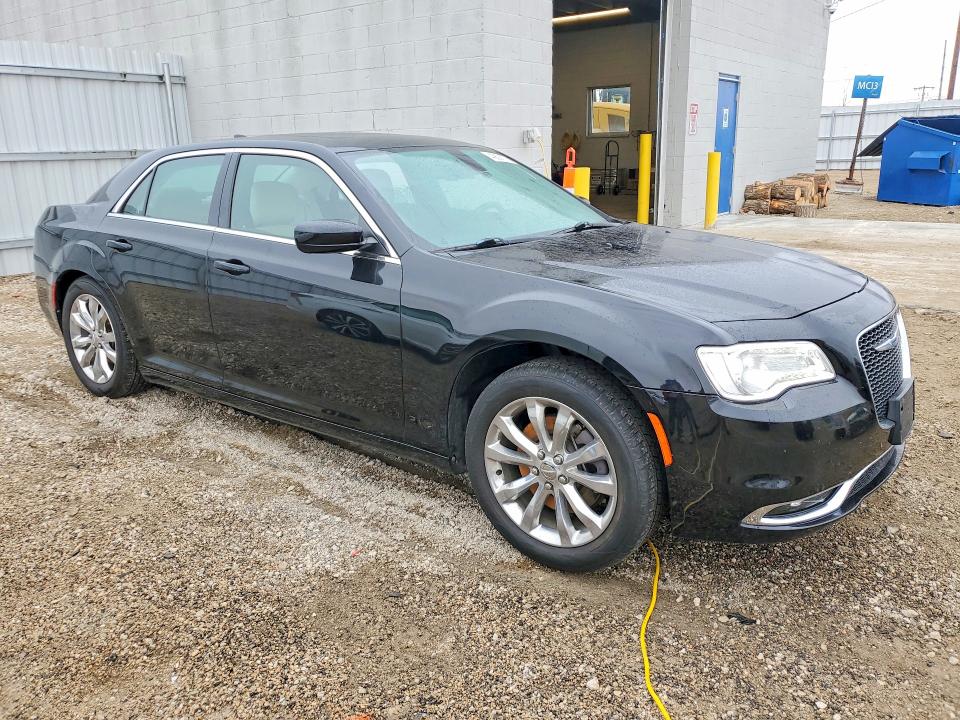 Продажа на аукционе авто 2017 Chrysler 300, vin: 2C3CCARG4HH606908, номер лота: 45621176