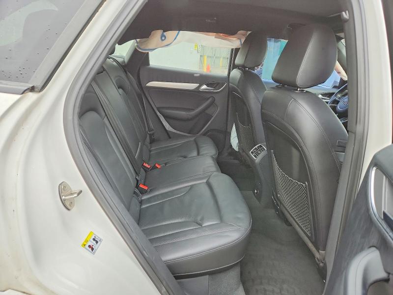 46004796 :رقم المزاد ، WA1BCCFS0JR007600 vin ، 2018 Audi Q3 مزاد بيع