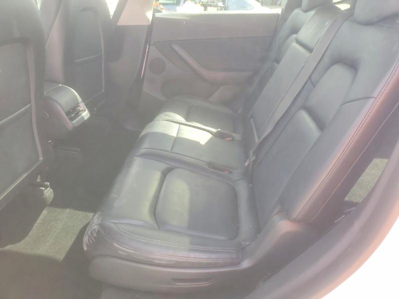 41588556 :رقم المزاد ، 7SAYGAEE2NF316438 vin ، 2022 Tesla Model Y مزاد بيع