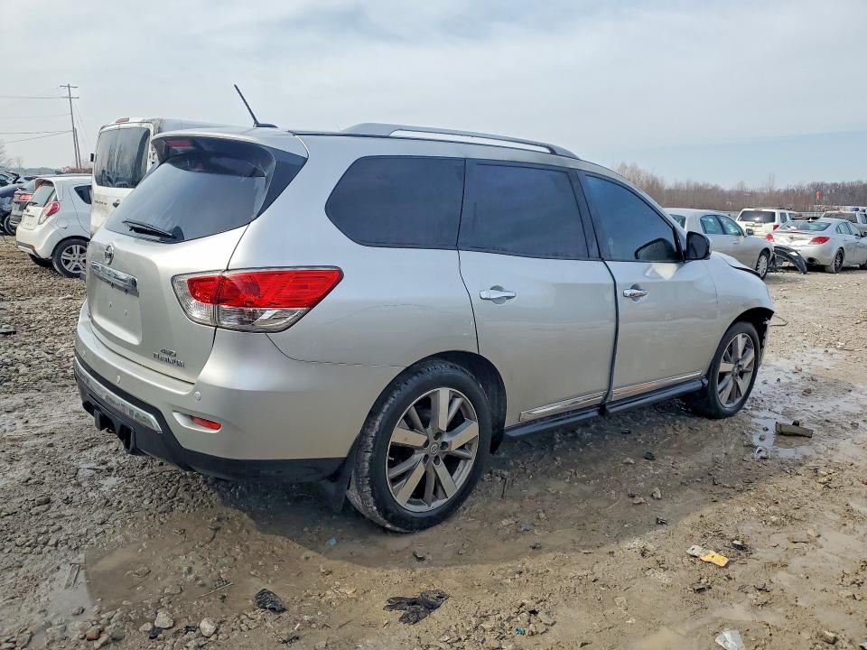 79916885 :رقم المزاد ، 5N1AR2MM6FC696014 vin ، 2015 Nissan Pathfinder مزاد بيع