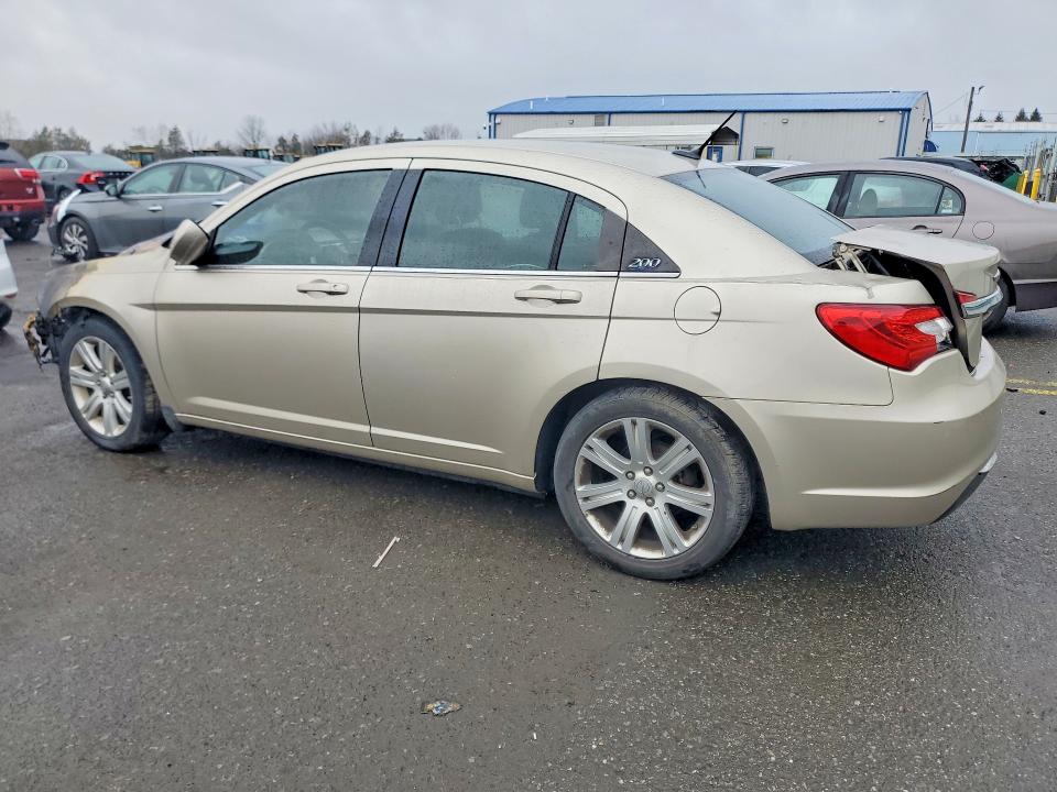 46958716 :رقم المزاد ، 1C3CCBBB8DN734378 vin ، 2013 Chrysler 200 مزاد بيع