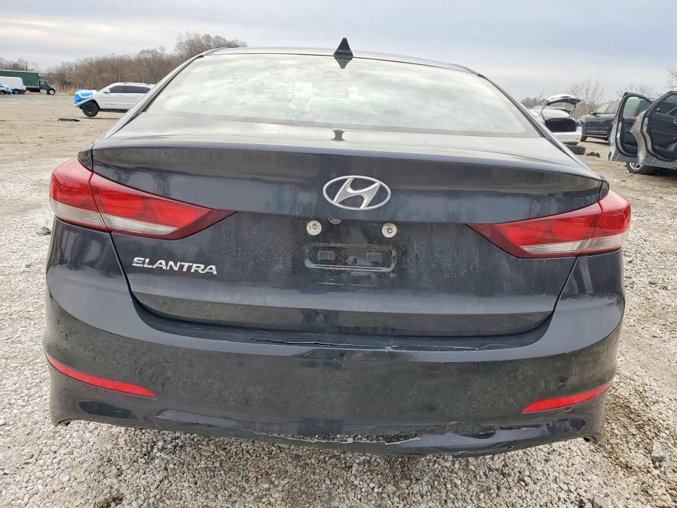 Продаж на аукціоні авто 2018 Hyundai Elantra, vin: KMHD84LF7JU572190, номер лоту: 46297256