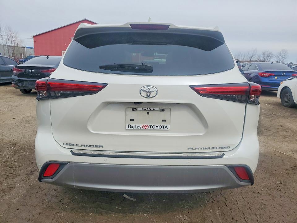 Продаж на аукціоні авто 2021 Toyota Highlander, vin: 5TDFZRBH8MS102172, номер лоту: 46546176