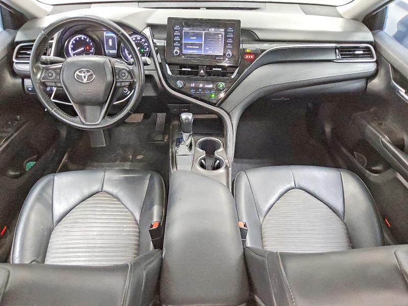 94030195 :رقم المزاد ، 4T1G11AKXMU429951 vin ، 2021 Toyota Camry مزاد بيع