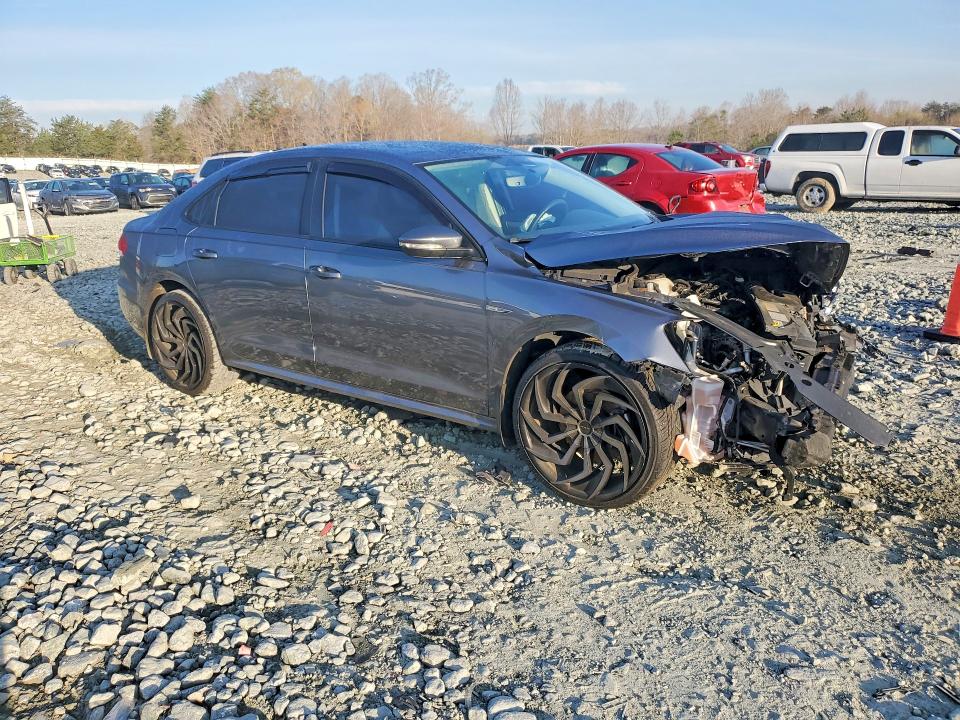 2021 Volkswagen Passat მანქანა იყიდება აუქციონზე, vin: 1VWAA7A33MC012132, აუქციონის ნომერი: 46705636