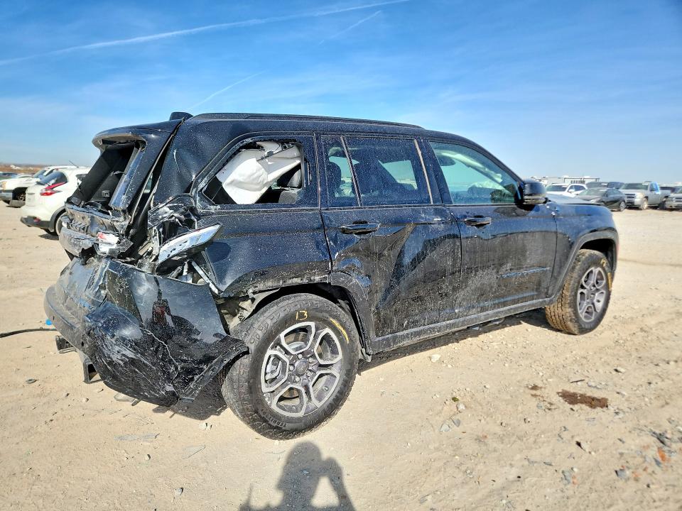 2022 Jeep Grand Cherokee მანქანა იყიდება აუქციონზე, vin: 1C4RJYC6XN8716142, აუქციონის ნომერი: 46867996