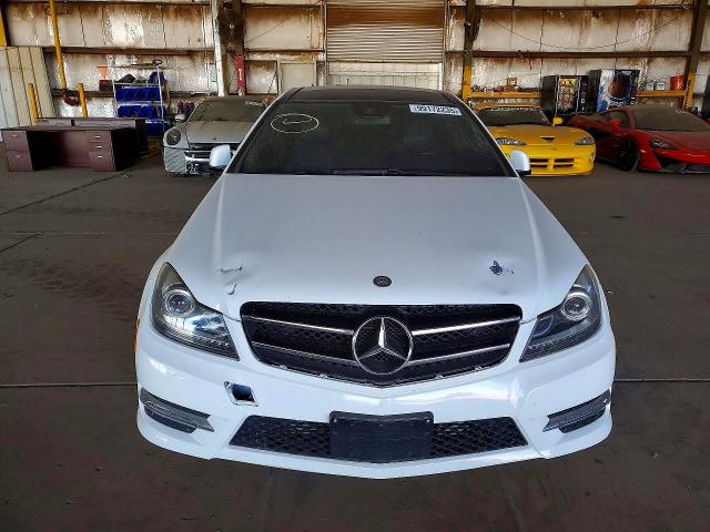 Продаж на аукціоні авто 2015 Mercedes-benz C, vin: WDDGJ4HB6FG355060, номер лоту: 46706956