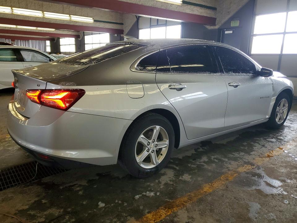 Продаж на аукціоні авто 2022 Chevrolet Malibu, vin: 1G1ZD5ST2NF142170, номер лоту: 45626436