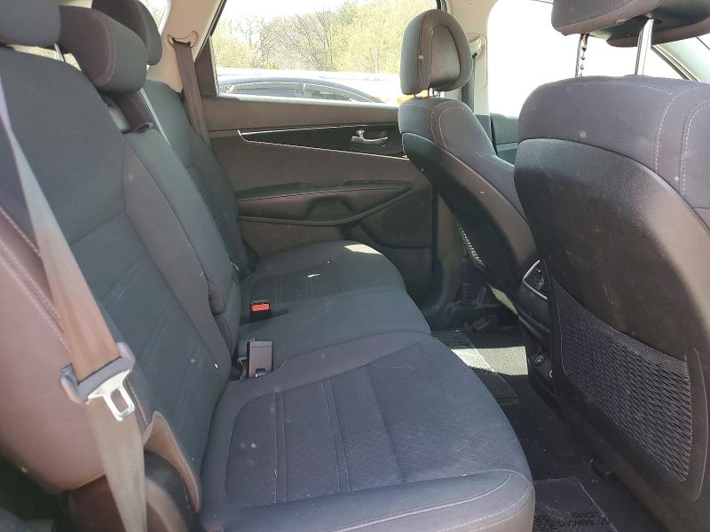 2016 Kia Sorento მანქანა იყიდება აუქციონზე, vin: 5XYPG4A38GG051700, აუქციონის ნომერი: 46687656