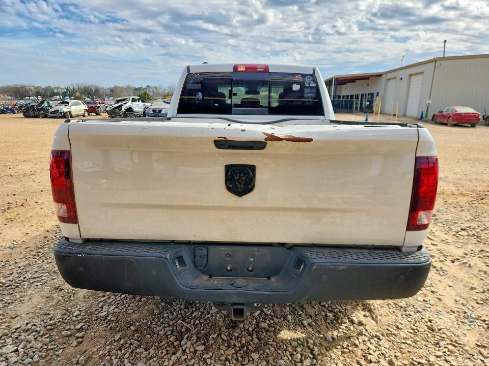 79605665 :رقم المزاد ، 1C6RR6GG8KS669957 vin ، 2019 Ram 1500 Classic مزاد بيع