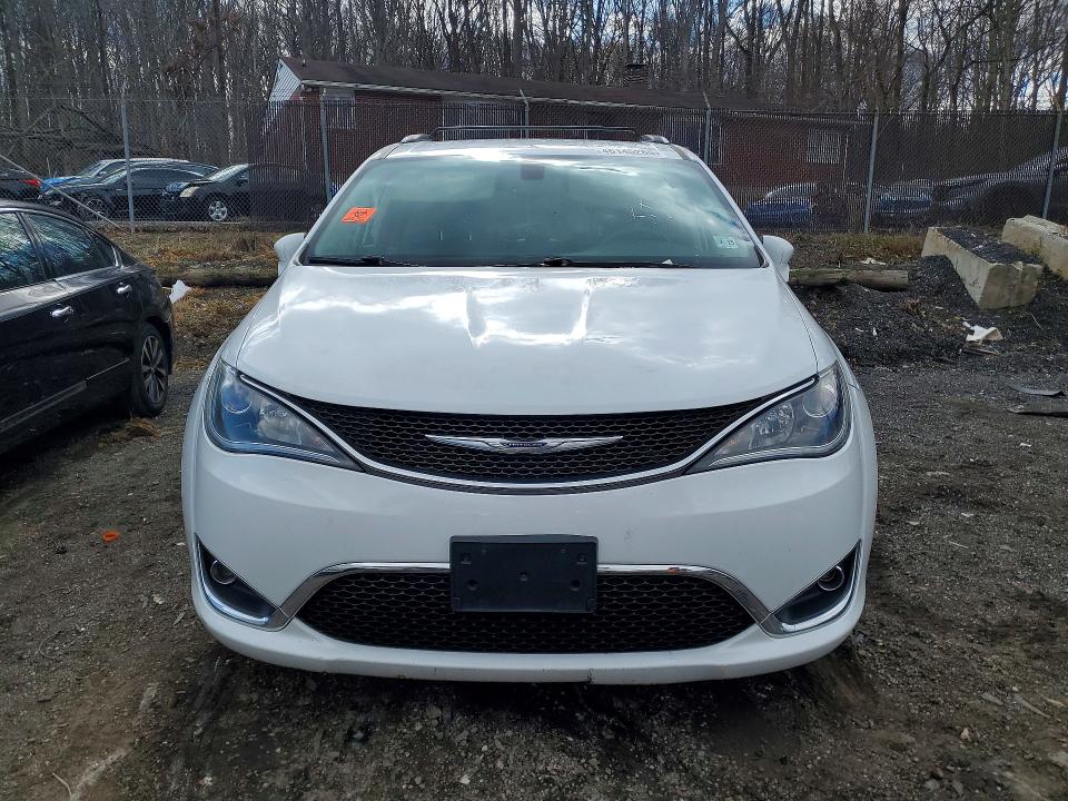 2020 Chrysler Pacifica მანქანა იყიდება აუქციონზე, vin: 2C4RC1BG1LR284215, აუქციონის ნომერი: 46145286