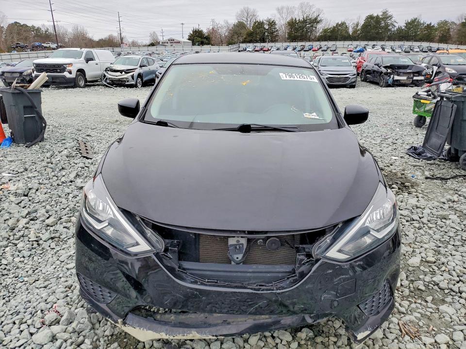 79612675 :رقم المزاد ، 3N1AB7AP8KY386715 vin ، 2019 Nissan Sentra مزاد بيع