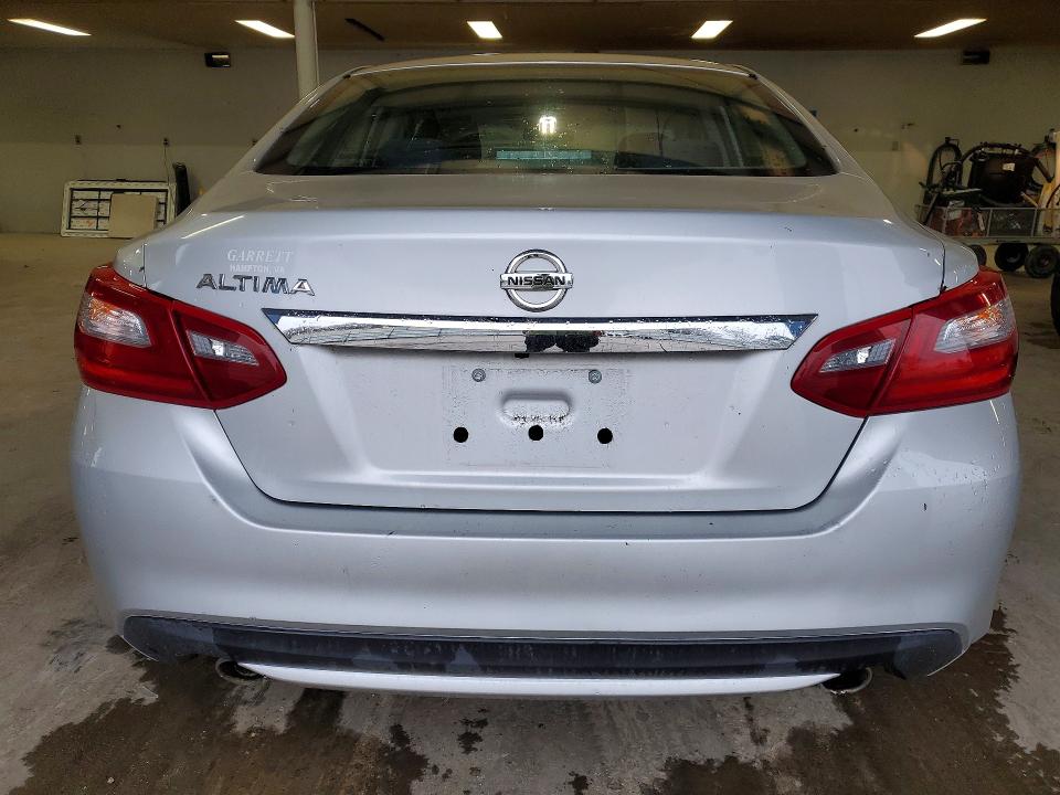 Продажа на аукционе авто 2018 Nissan Altima, vin: 1N4AL3AP7JC179040, номер лота: 45638796