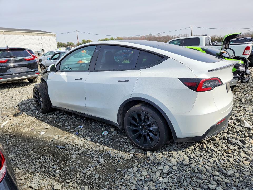 2022 Tesla Model Y მანქანა იყიდება აუქციონზე, vin: 7SAYGAEE6NF523964, აუქციონის ნომერი: 47186196