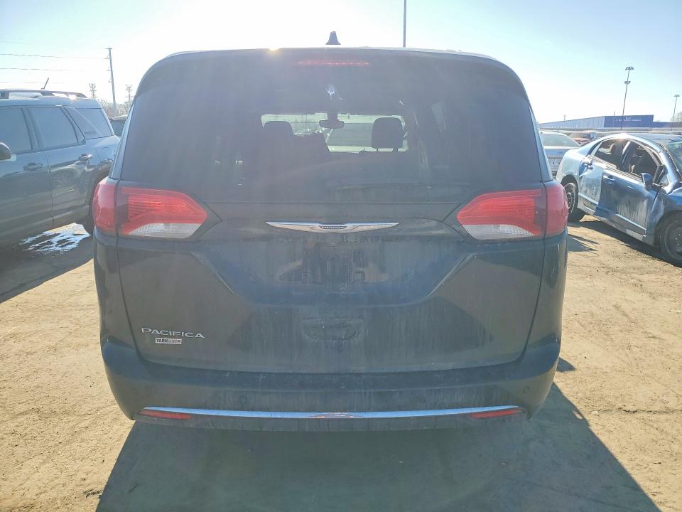 2017 Chrysler Pacifica მანქანა იყიდება აუქციონზე, vin: 2C4RC1BG6HR720693, აუქციონის ნომერი: 79036895