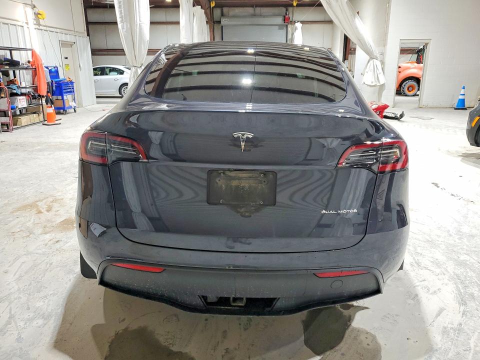 2024 Tesla Model Y მანქანა იყიდება აუქციონზე, vin: 7SAYGDEE9RA227969, აუქციონის ნომერი: 47363796