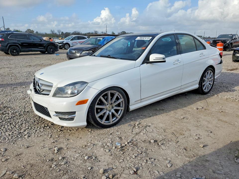 Aukcja sprzedaży 2013 Mercedes-benz C, vin: WDDGF4HB7DR267850, numer aukcji: 79692415