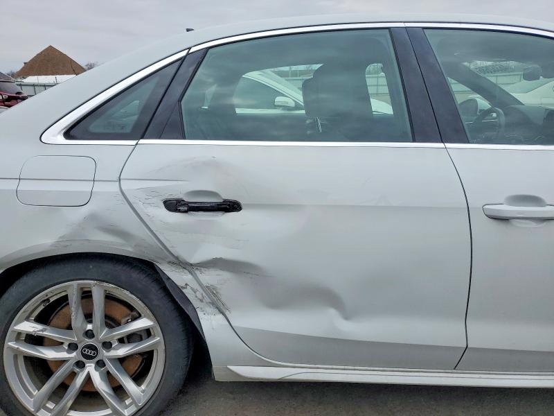 46352686 :رقم المزاد ، WAUEAAF47MA038504 vin ، 2021 Audi A4 مزاد بيع
