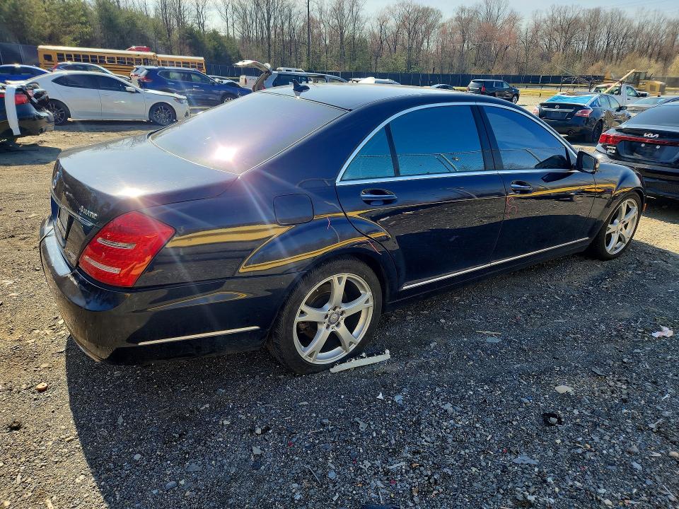 2013 Mercedes-benz S მანქანა იყიდება აუქციონზე, vin: WDDNG9EB1DA523646, აუქციონის ნომერი: 46671036