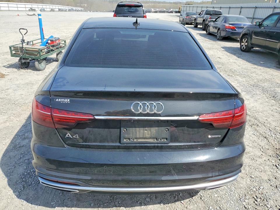 Aukcja sprzedaży 2022 Audi A4, vin: WAUEAAF43NN014212, numer aukcji: 46704566