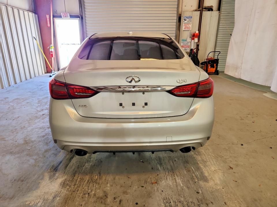 51073836 :رقم المزاد ، JN1EV7AR1JM612220 vin ، 2018 Infiniti Q50 مزاد بيع