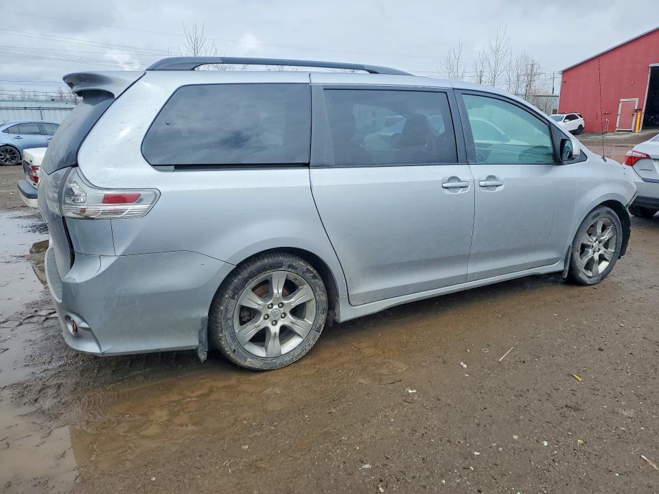 Продажа на аукционе авто 2012 Toyota Sienna, vin: 5TDXK3DCXCS181169, номер лота: 46748886
