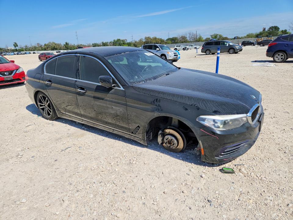 47268306 :رقم المزاد ، WBAJA7C57JWA74208 vin ، 2018 Bmw 530 مزاد بيع