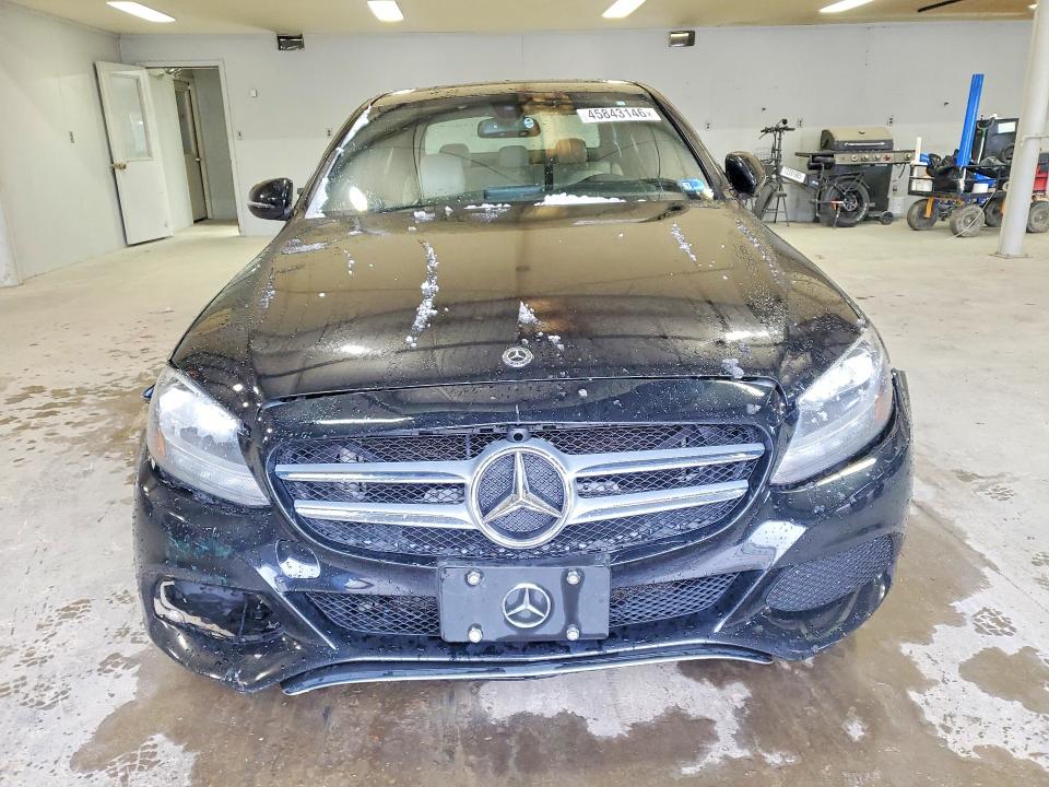 Продажа на аукционе авто 2018 Mercedes-benz C, vin: 55SWF4KB8JU246438, номер лота: 45843146