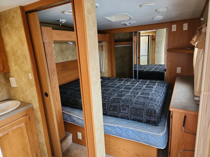 41756316 :رقم المزاد ، 5SFGF29229E012242 vin ، 2009 Heartland Rv Big Countr مزاد بيع
