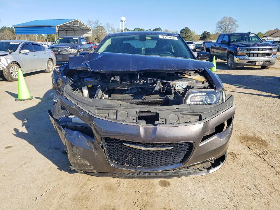 Продаж на аукціоні авто 2018 Chrysler 300, vin: 2C3CCAAG9JH331828, номер лоту: 46115456