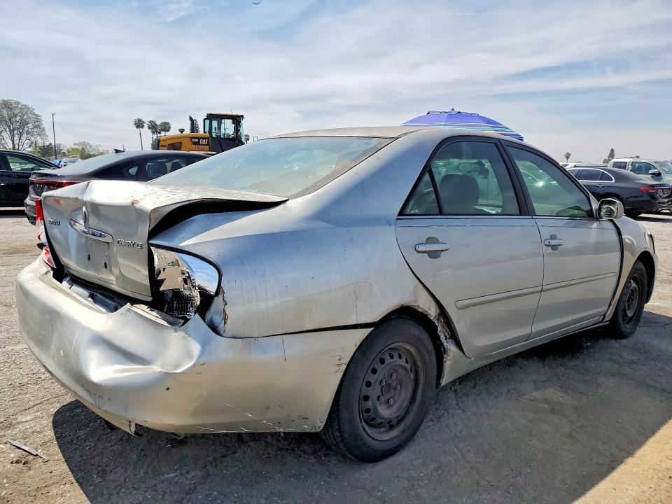 Продажа на аукционе авто 2003 Toyota Camry, vin: 4T1BE32K33U651965, номер лота: 47937656
