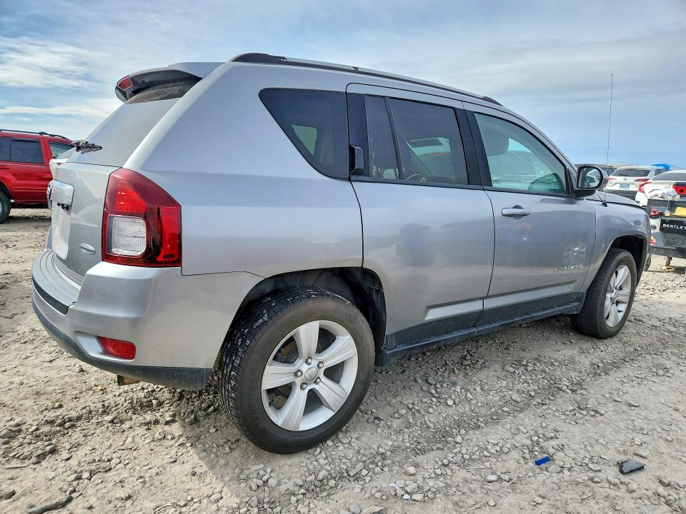 45666706 :رقم المزاد ، 1C4NJDEB7GD779999 vin ، 2016 Jeep Compass مزاد بيع