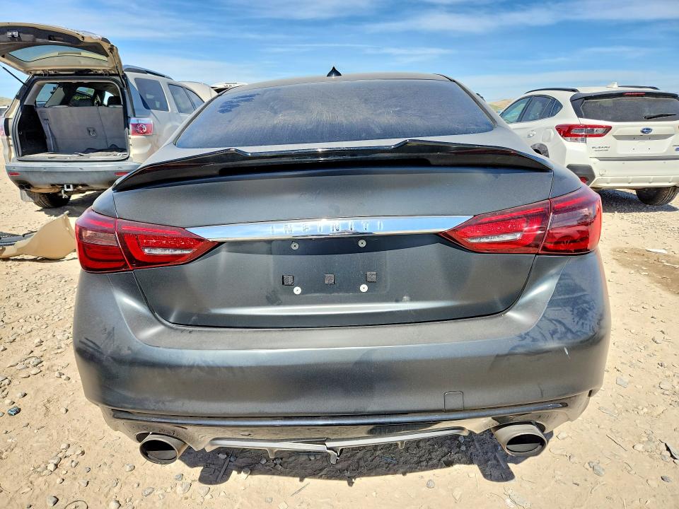 47270906 :رقم المزاد ، JN1EV7AR6JM440458 vin ، 2018 Infiniti Q50 مزاد بيع
