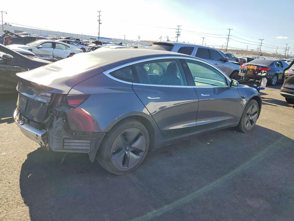 42060876 :رقم المزاد ، 5YJ3E1EA3LF658245 vin ، 2020 Tesla Model 3 مزاد بيع